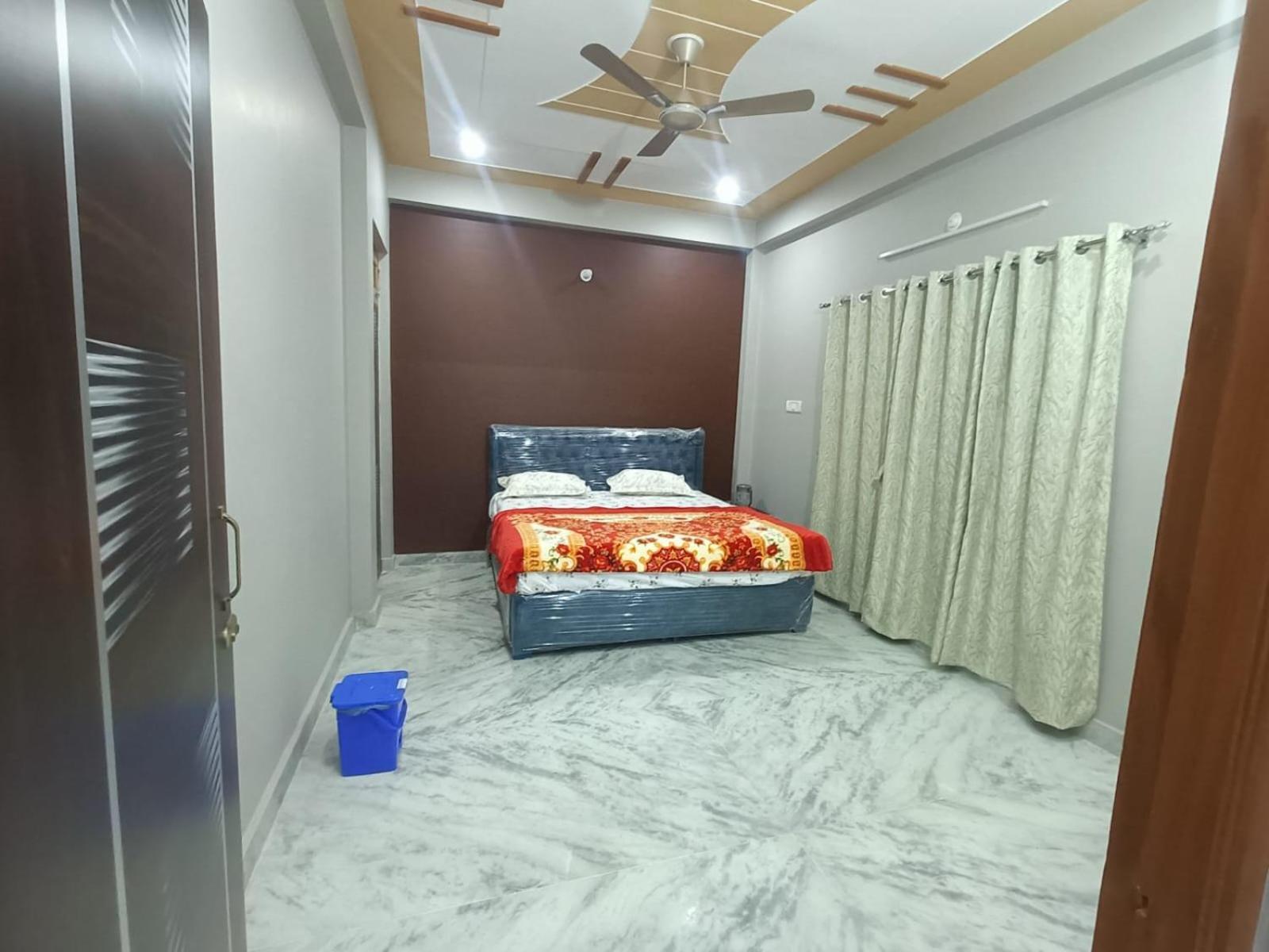 Sarvodaya Residency Hotell Ayodhya Exteriör bild